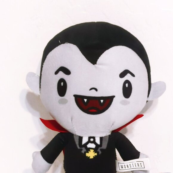 Universal Little Monsters Dracula 9 inch Plush Vampire Toy Factory 2024 - Picture 3 of 3